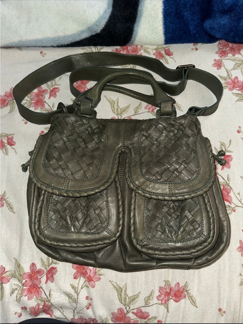 Lockheart Leather bag. Woven Front Pocket Olive Crossbody Bag
